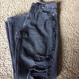 Black ripped mom jeans